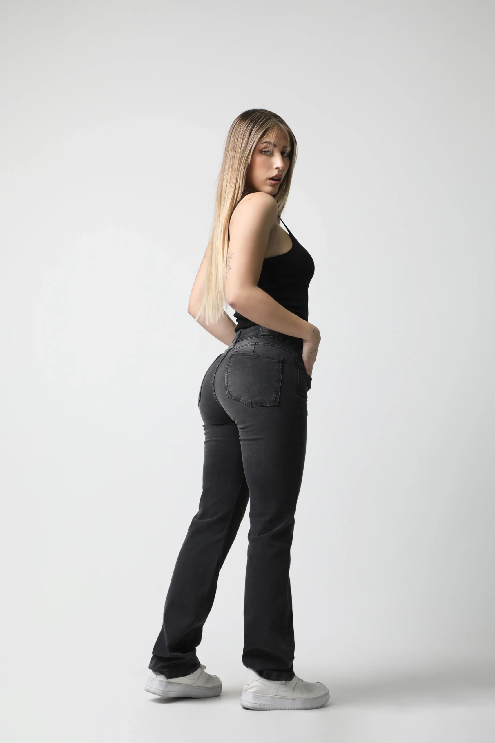 Alternative view of Straght Leg Nicole Sonne