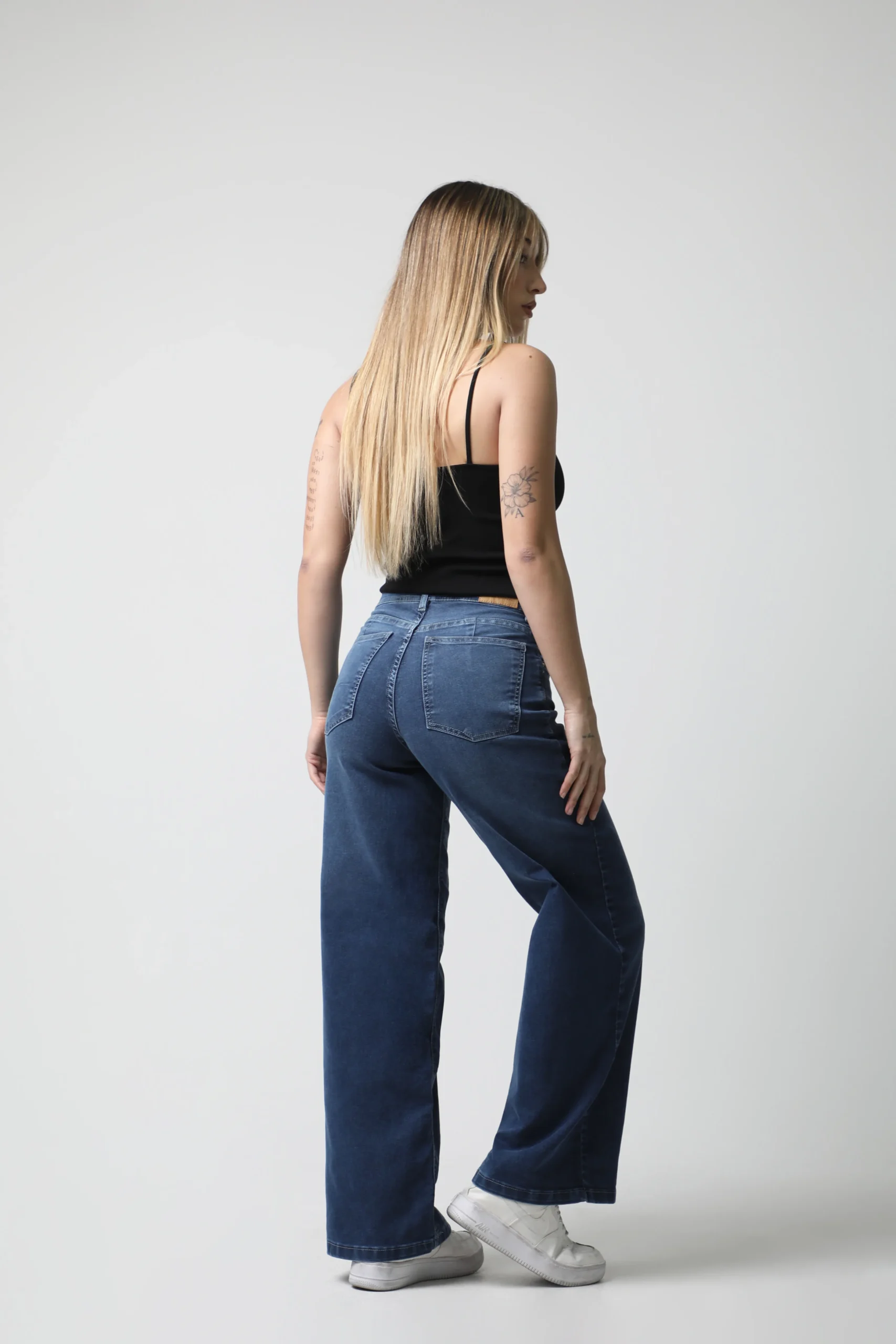 Alternative view of Straight Leg Connie Sonne