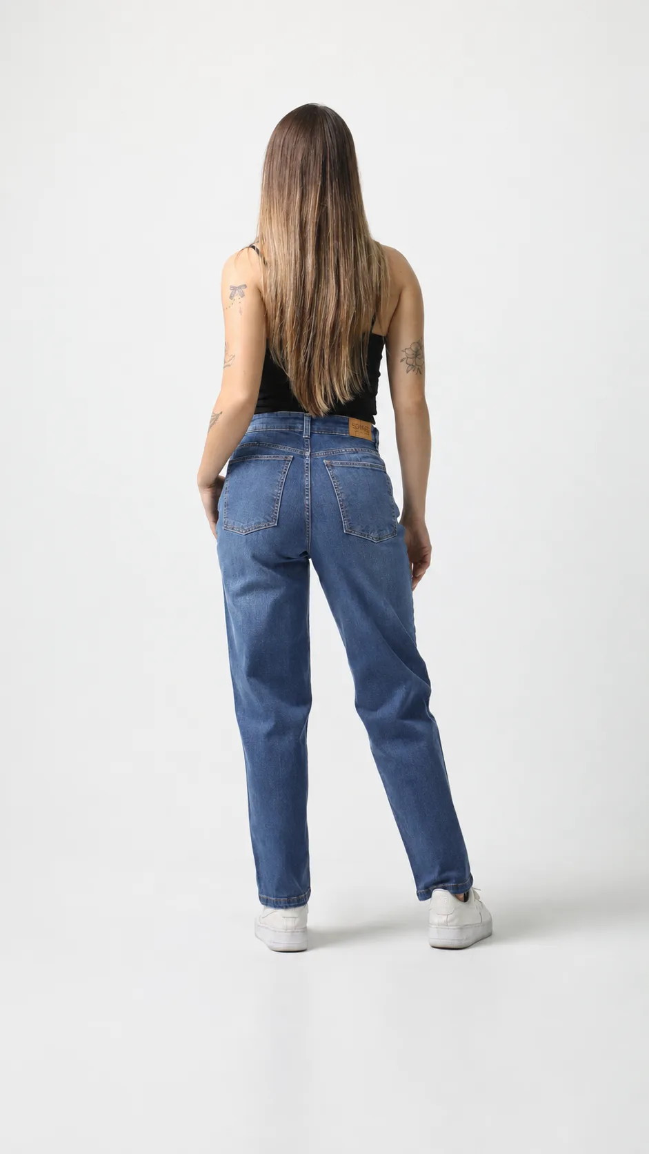 Alternative view of Mom Lauren Sonne
