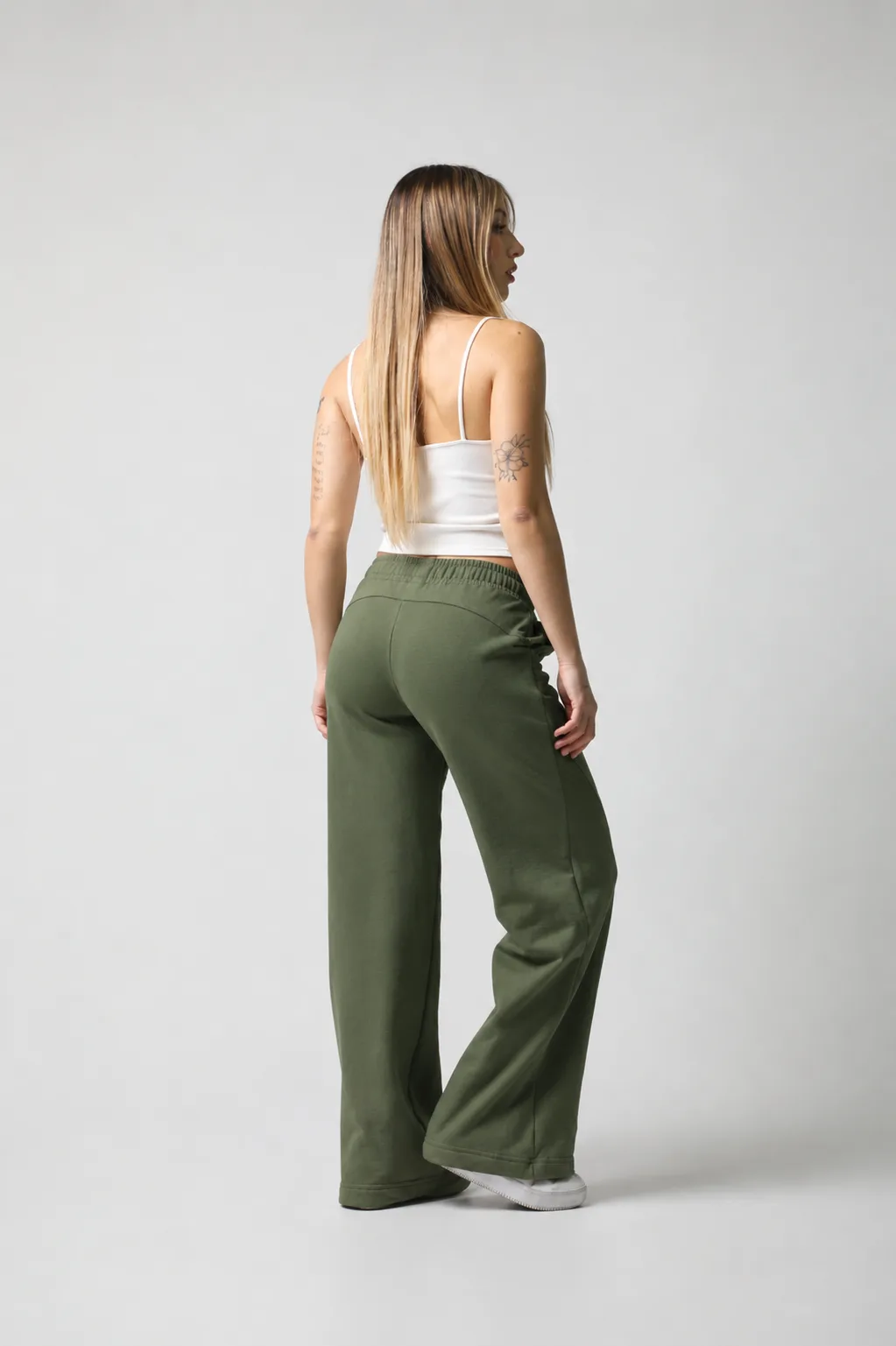 Alternative view of Straight Leg Valorie Sonne (Verde)