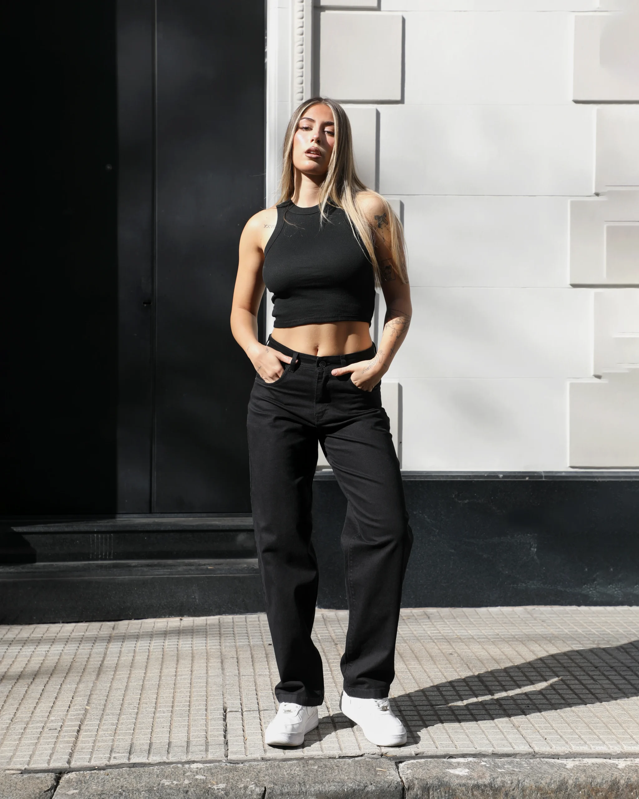 Mom Noir Sonne