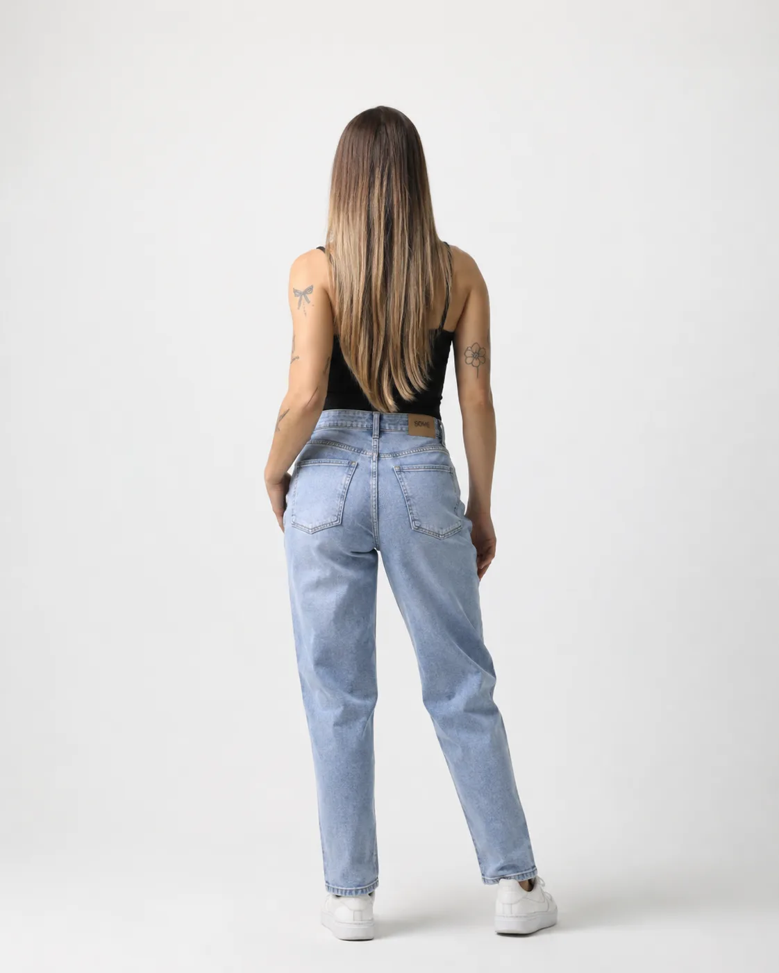 Alternative view of Mom Catalina Sonne